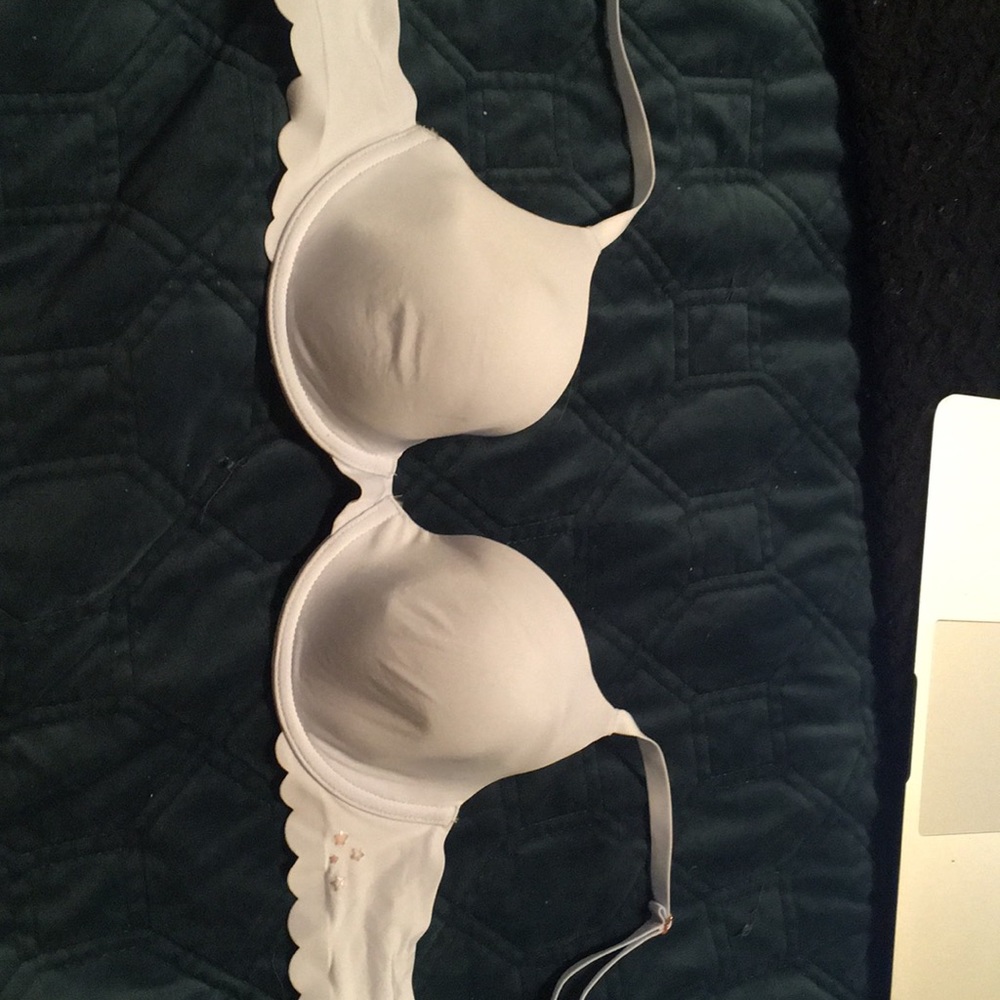 Bra lightly lined